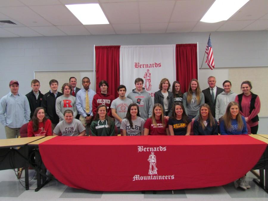 Group photo of committing seniors.