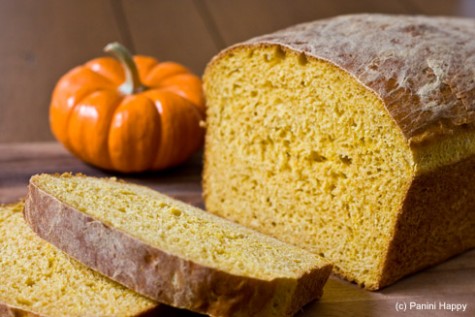 Pumpkin_Bread-490