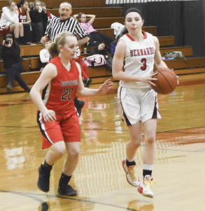 Senior Sam Mottes (right) looks to make a pass