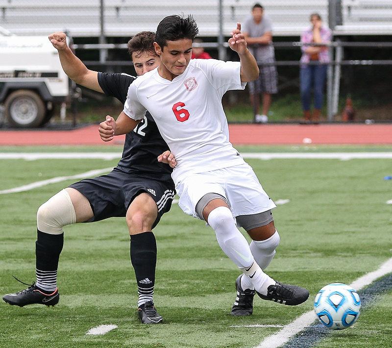 Boys soccer maintains their winning streak