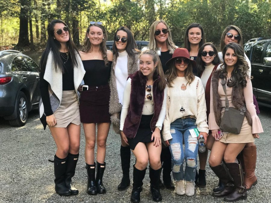 Students gather in Far Hills for The Hunt in style