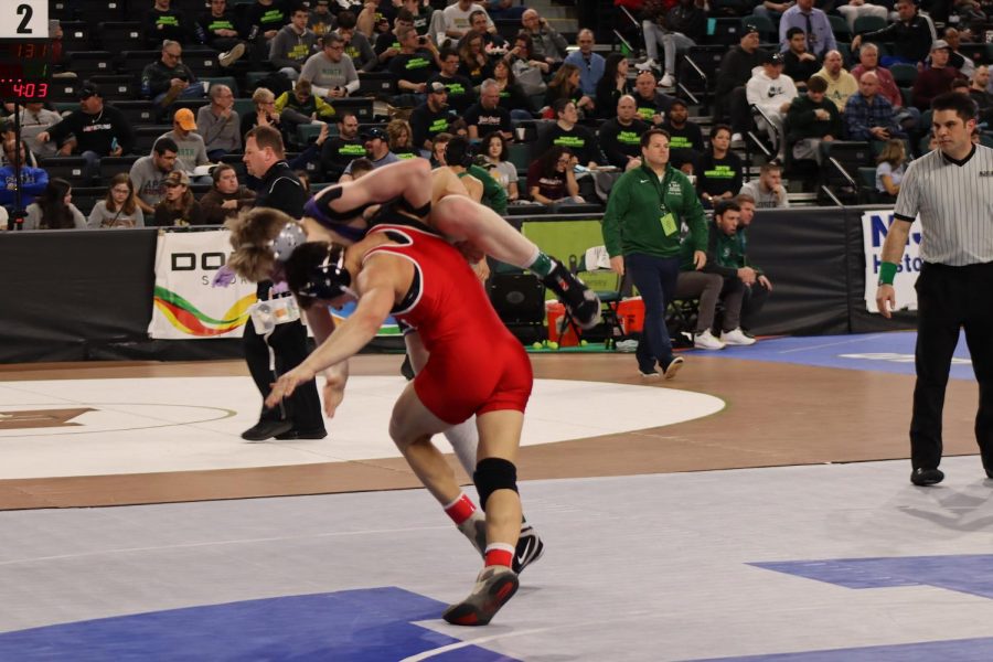 Wrestling pushes through post season