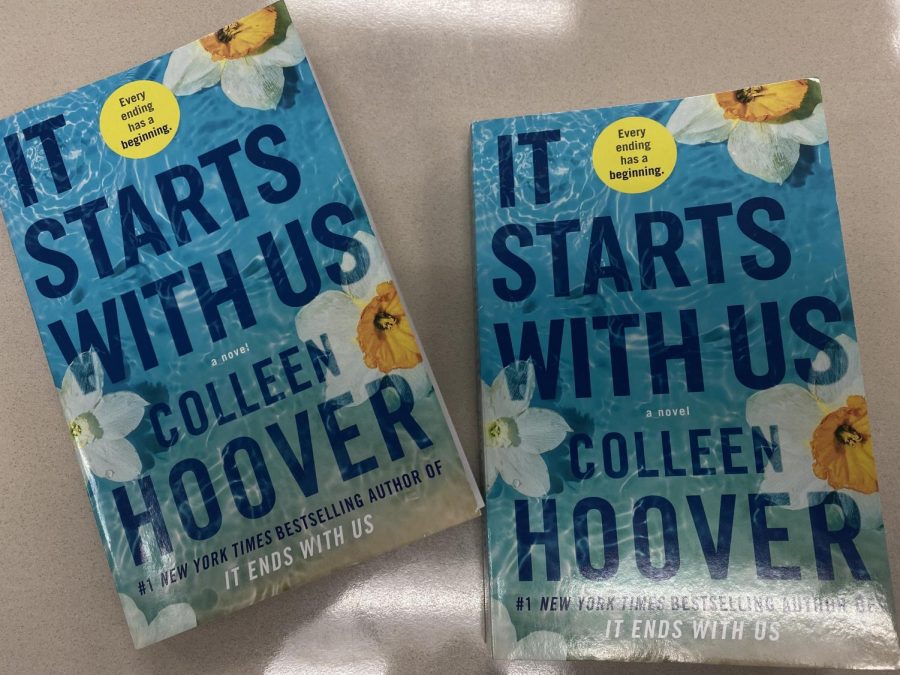 It Starts with Us: A Novel by Colleen Hoover, Paperback