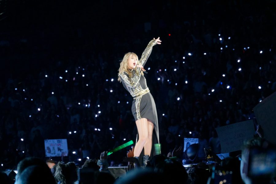Singer-songwriter+Taylor+Swift+performs+at+her+Reputation+stadium+tour+in+2018