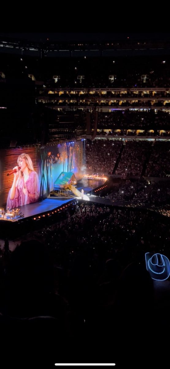Taylor Swift performing in her nationwide "Era's Tour"