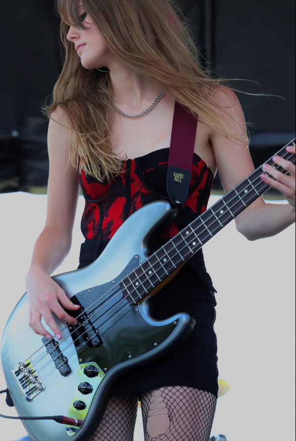 Shannon meeks performs at the Rock and Roll Hall of Fame