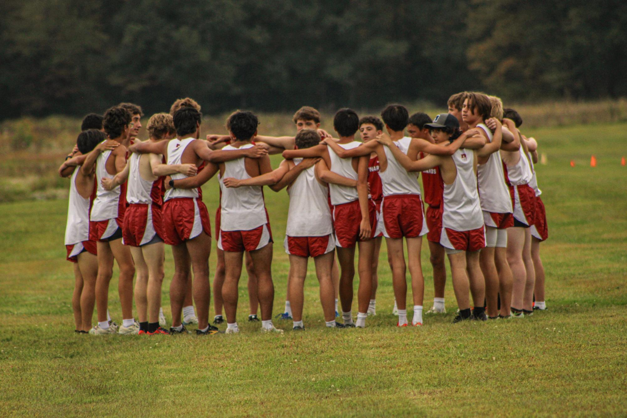 Cross country team prepares for a big race